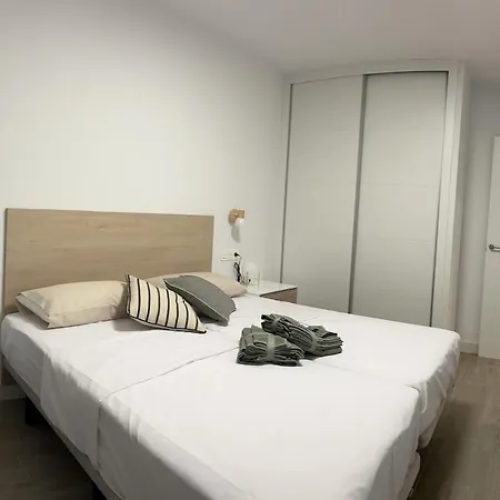 Breton 17 Familiar * Alicante