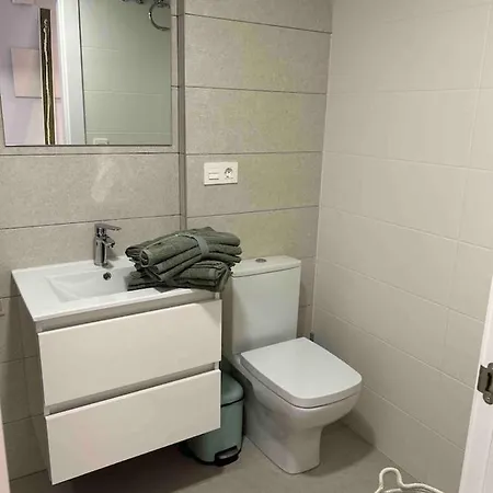 Breton 17 Familiar Lejlighed *